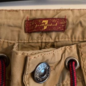 Seven Brand youth cargo pants Size 8 (NWT)